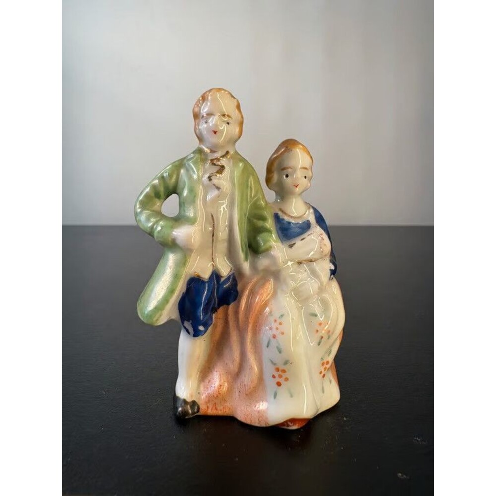 Occupied Japan Colonial Couple Figurine Hand Painted Ceramic 3 in Vintage